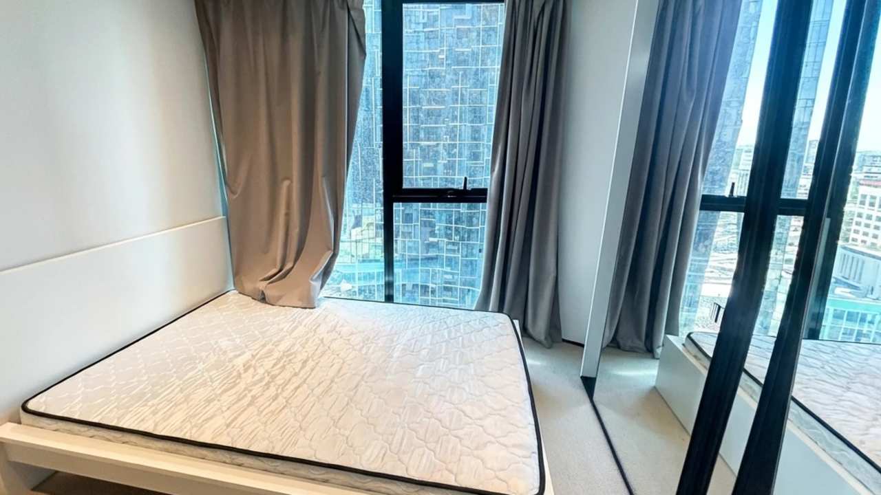 Whole property with 2 rooms for rent