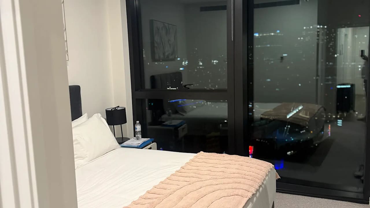 Furnished room with own bathroom