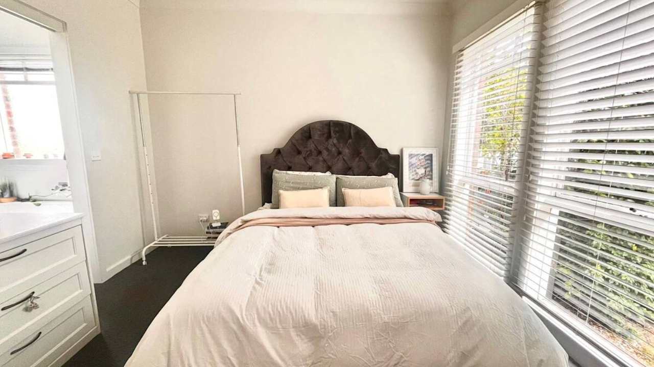 Furnished room with ensuite in a share house