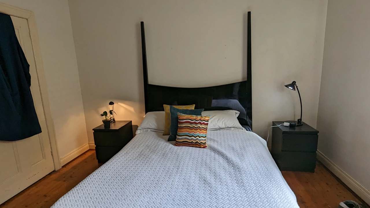 Furnished room in a share house