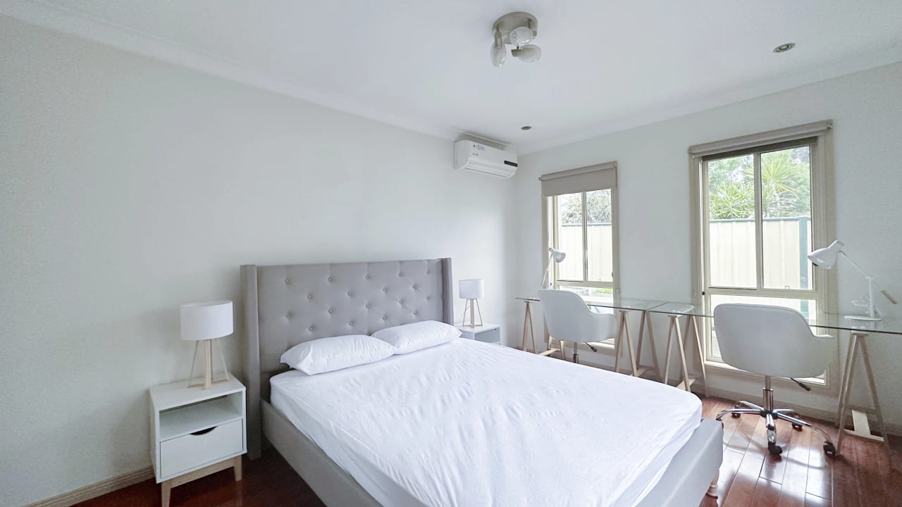 Furnished room in a share house