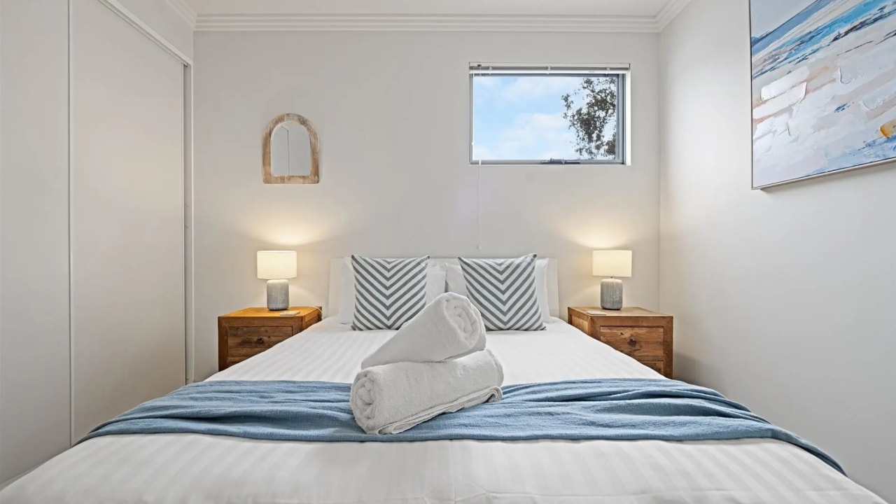 Furnished room with own bathroom