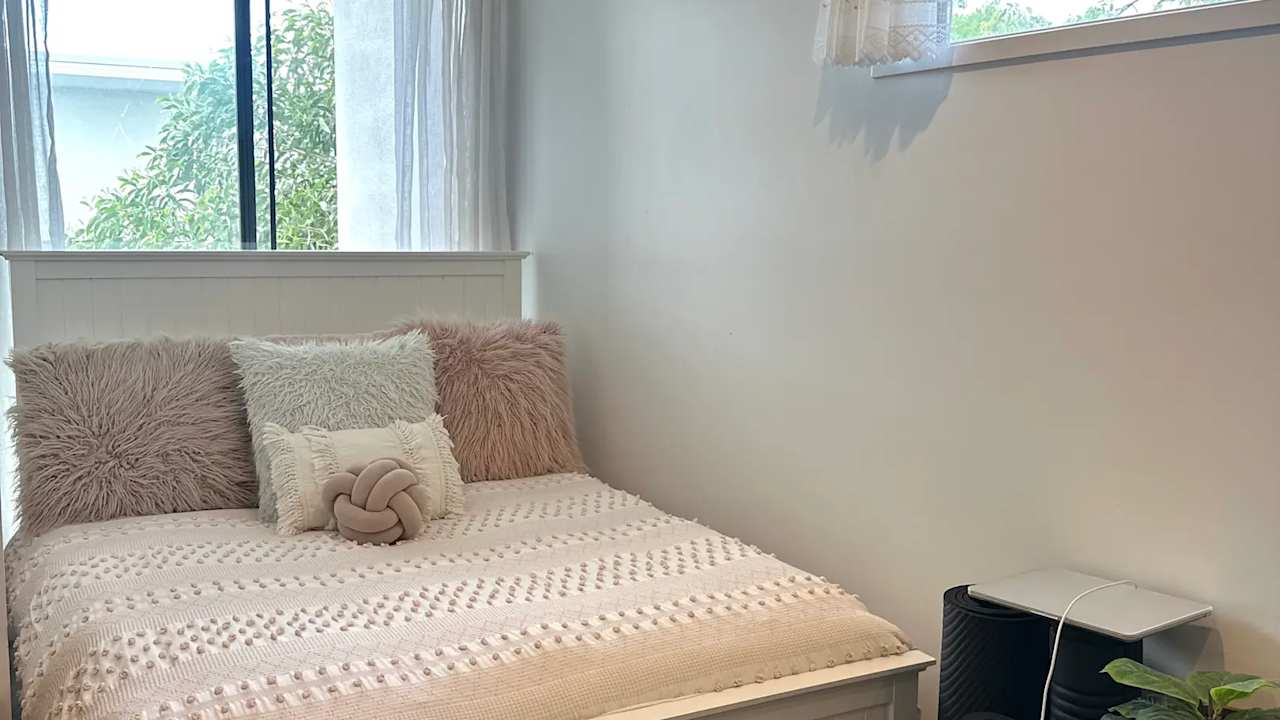 Unfurnished room in a share house