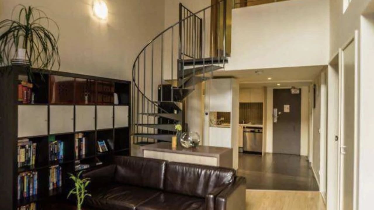 Furnished room in a flatshare
