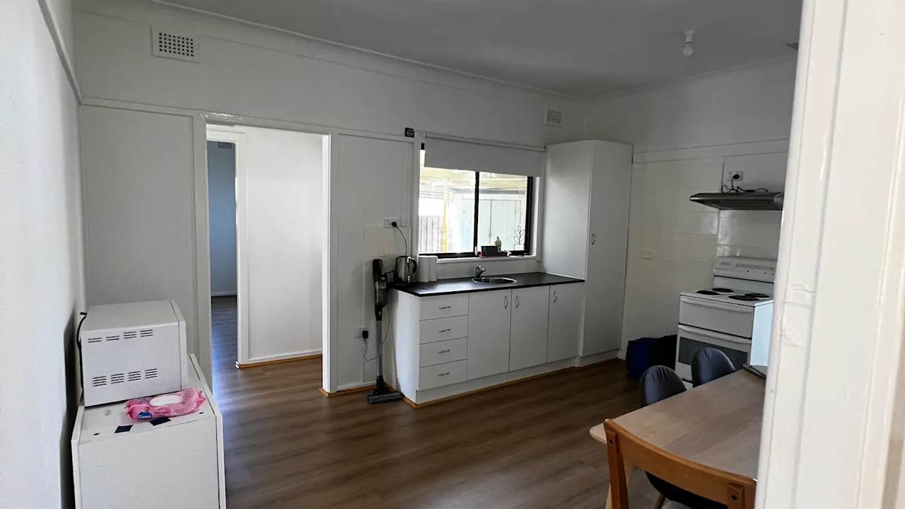 Whole property with 3 rooms for rent