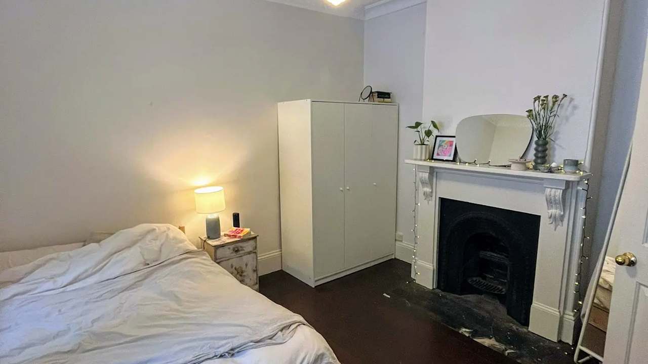 Room in a share house