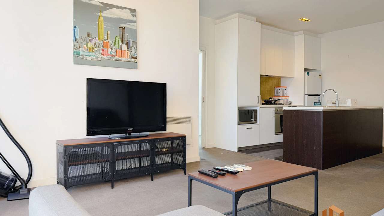 Furnished room in a flatshare