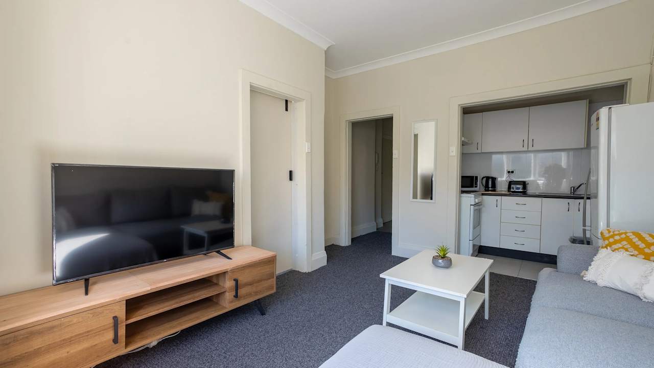 Whole property with 2 rooms for rent