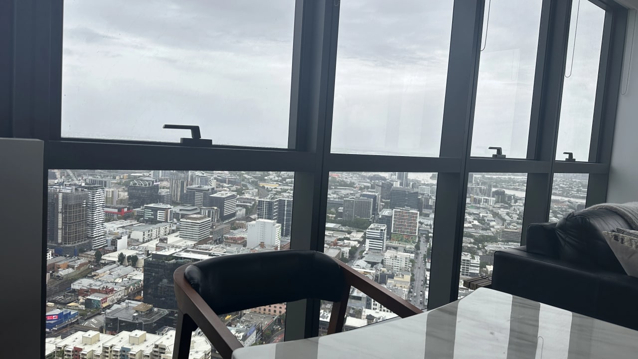 Furnished room with ensuite in a flatshare