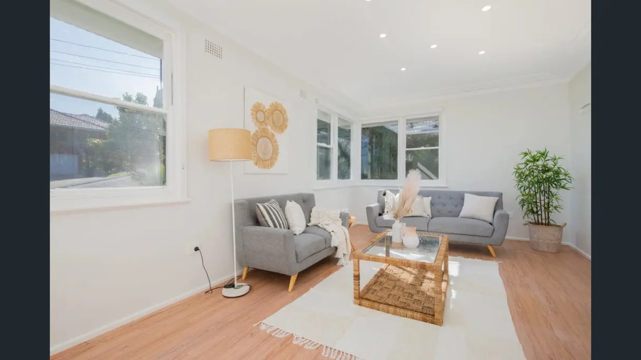 Furnished room in a share house