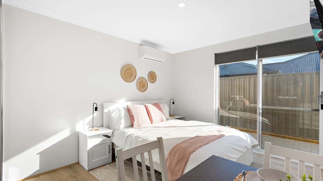 Furnished room with ensuite in a share house