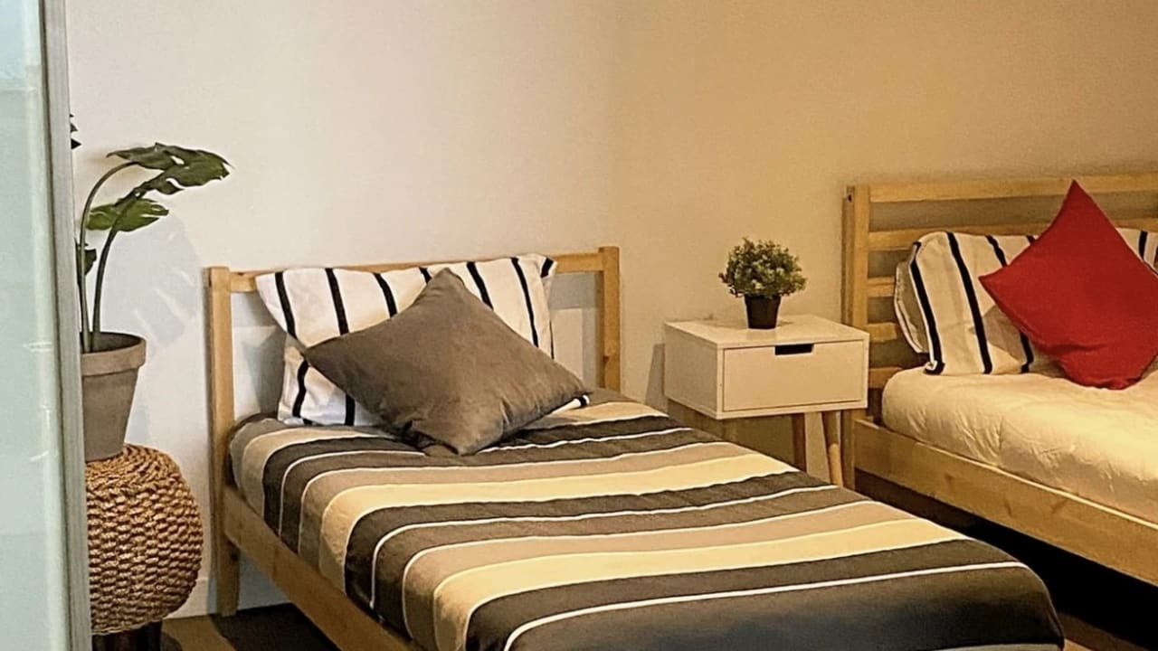 Furnished room in a flatshare