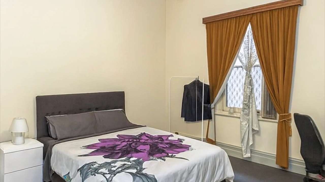 Whole property with 4 rooms for rent