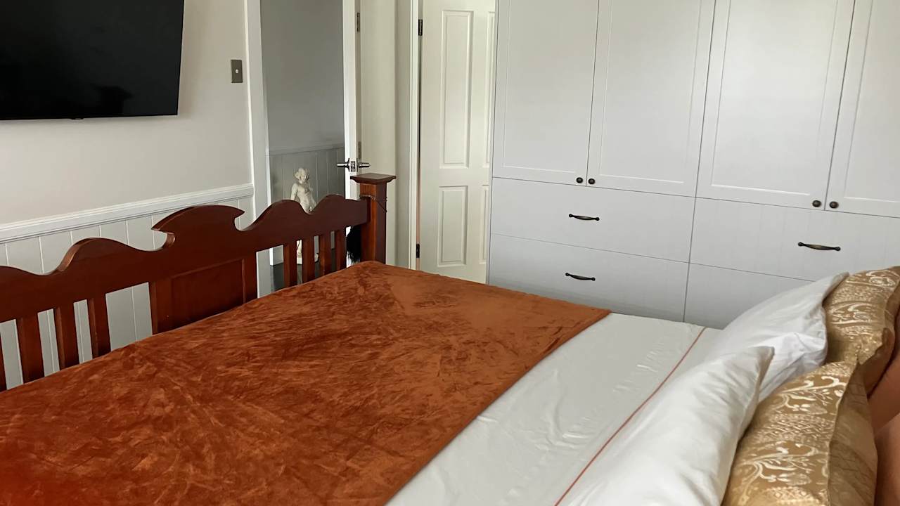 Room with ensuite in a share house