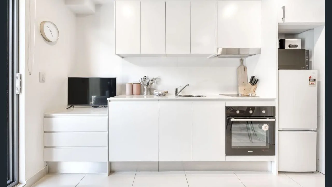 Furnished room studio flat for rent