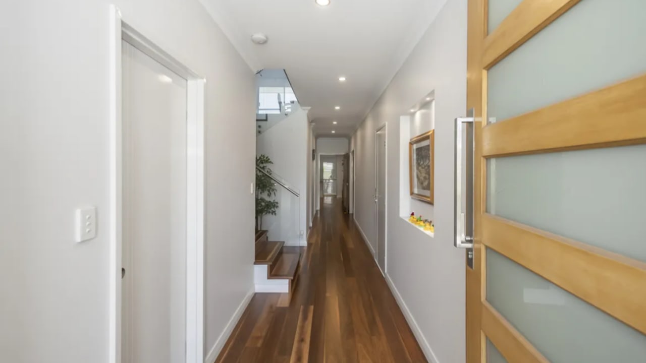 Room in a share house