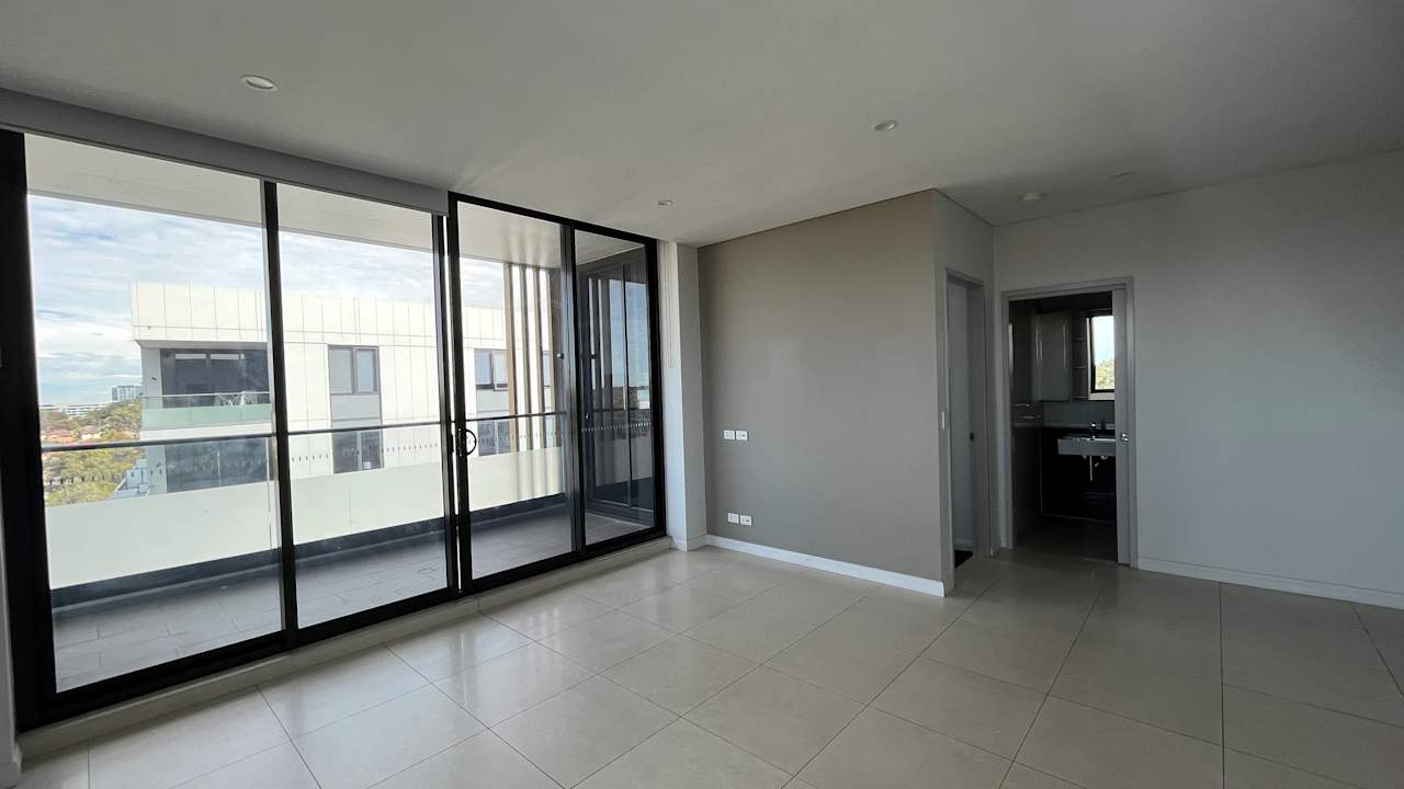 Whole property with 1 room for rent