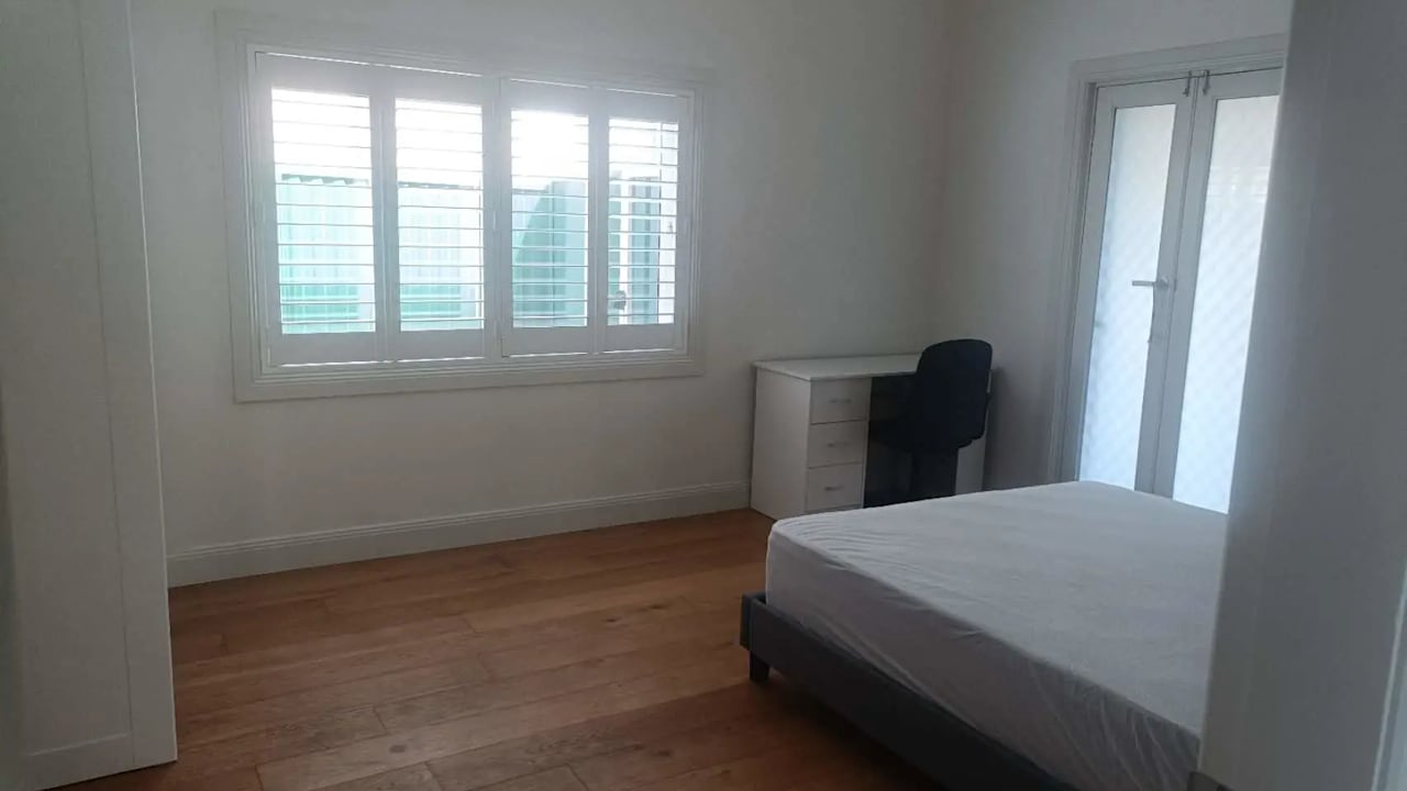 Furnished room in a share house