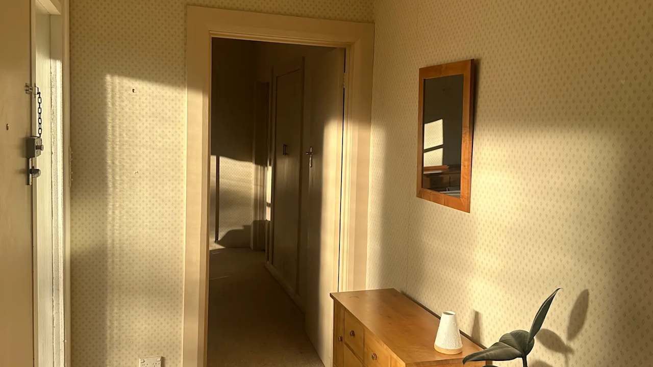 Room in a share house