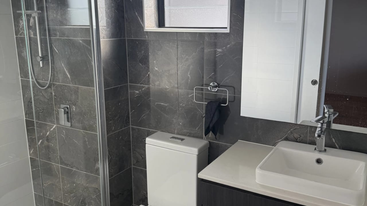 Unfurnished room with own bathroom