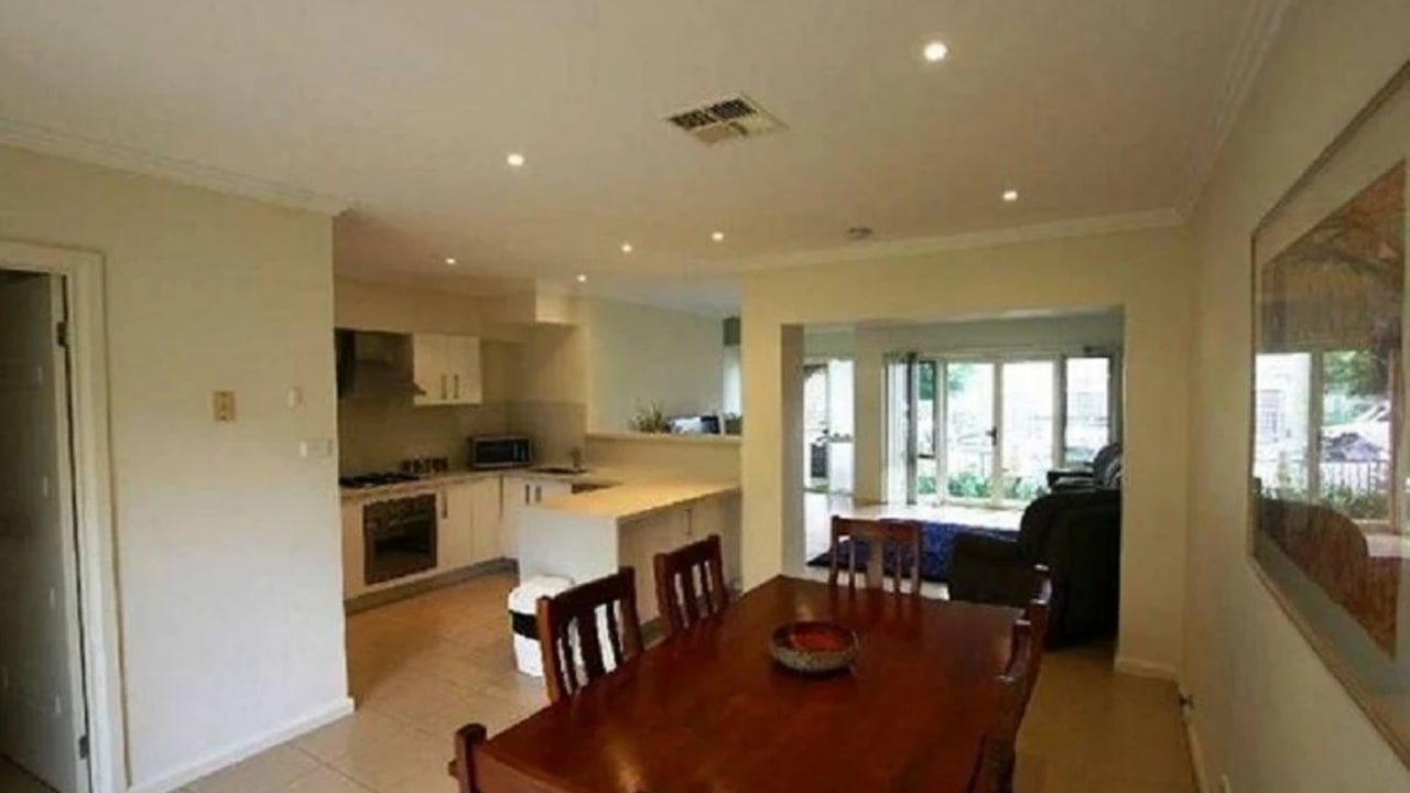 Room in a share house