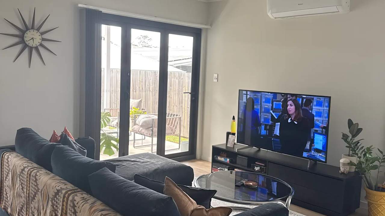 Furnished room with own bathroom