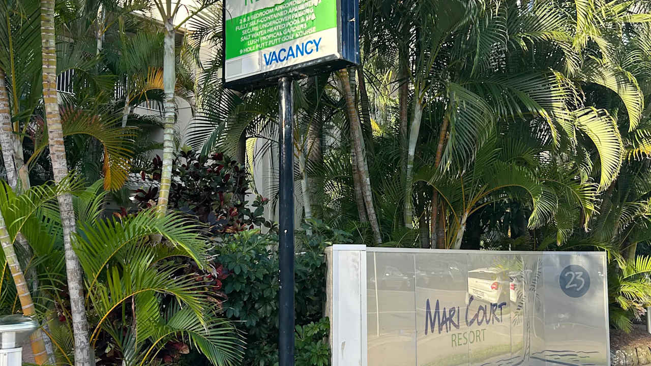 Furnished room with ensuite in a flatshare