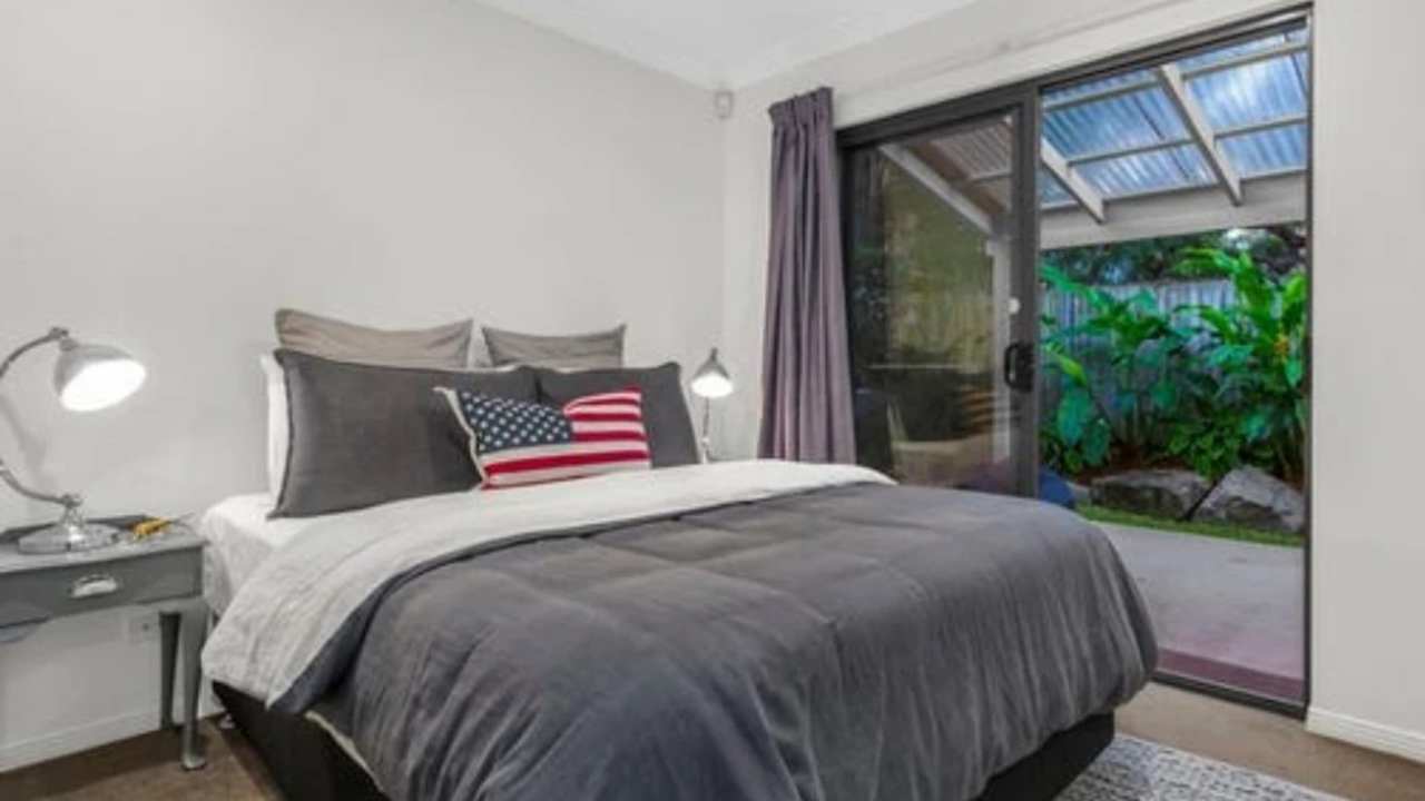 Furnished room with ensuite in a share house