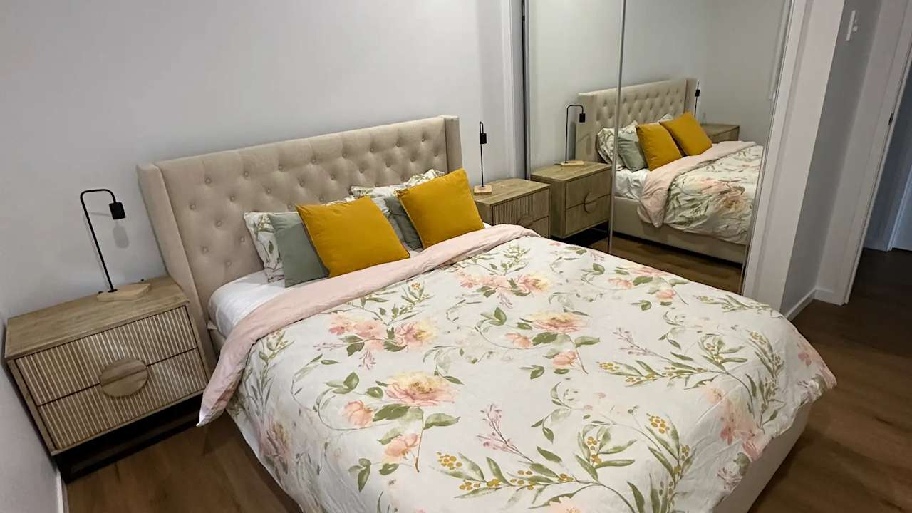 Furnished room with own bathroom