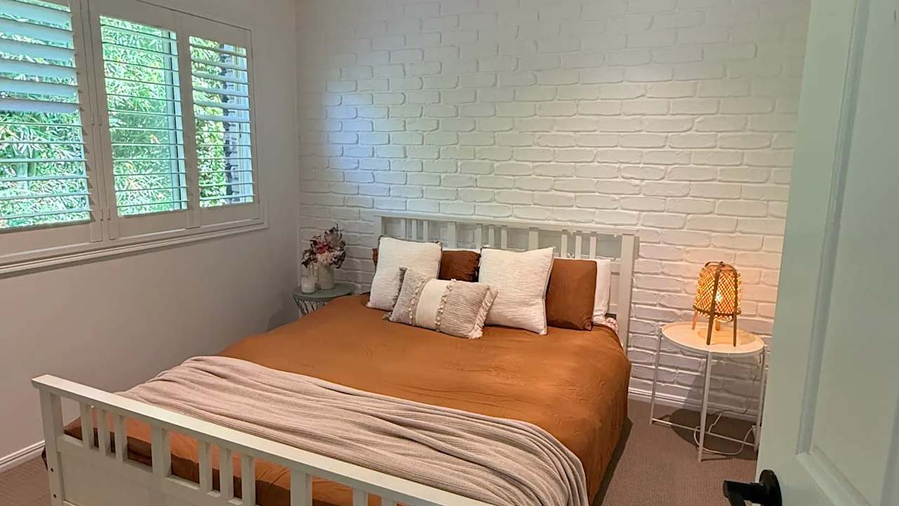 Furnished room with own bathroom