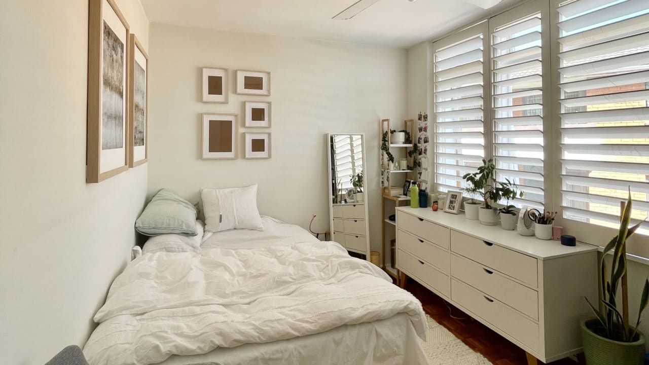Furnished room with own bathroom