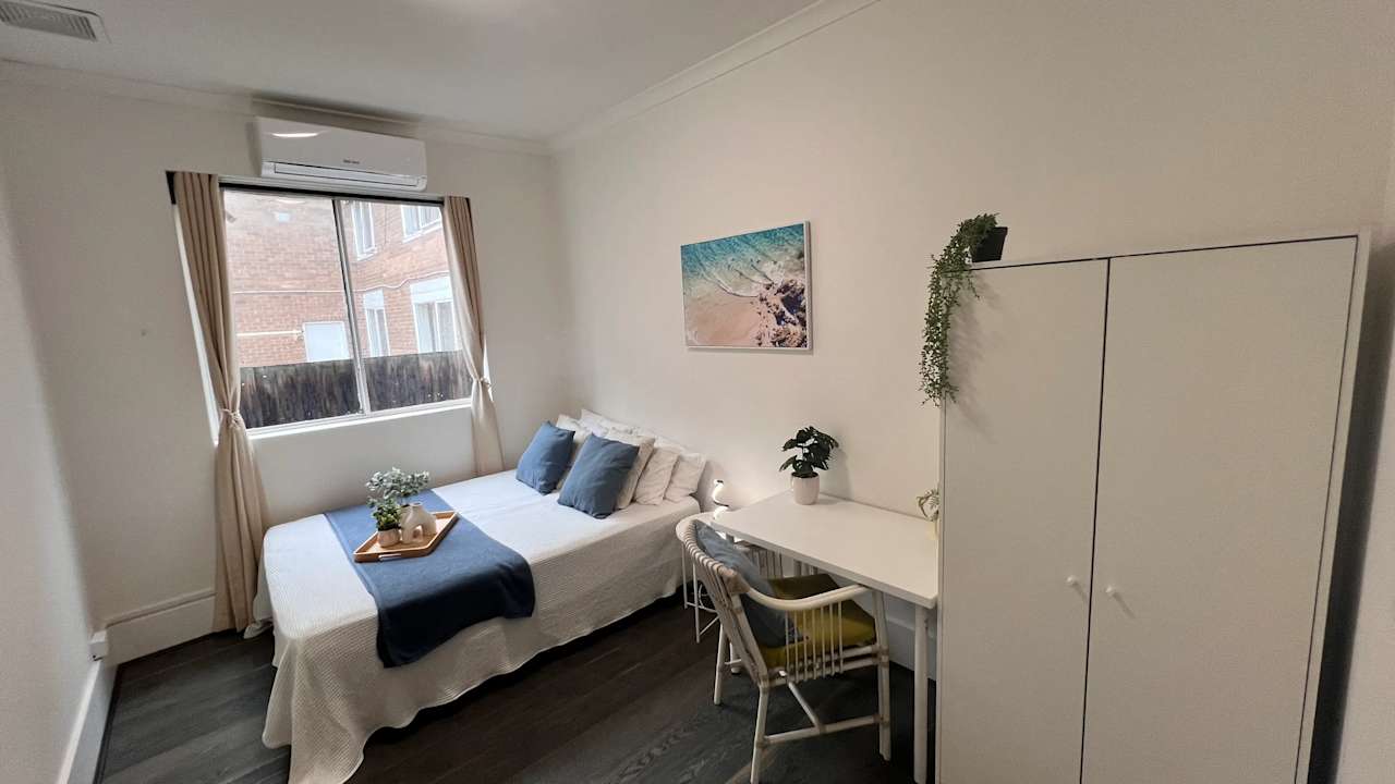 Furnished room in a share house