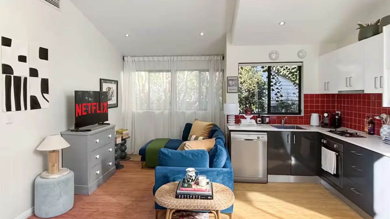 Furnished room granny flat for rent