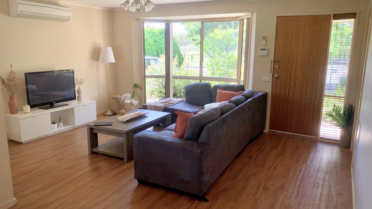 Unfurnished room in a share house