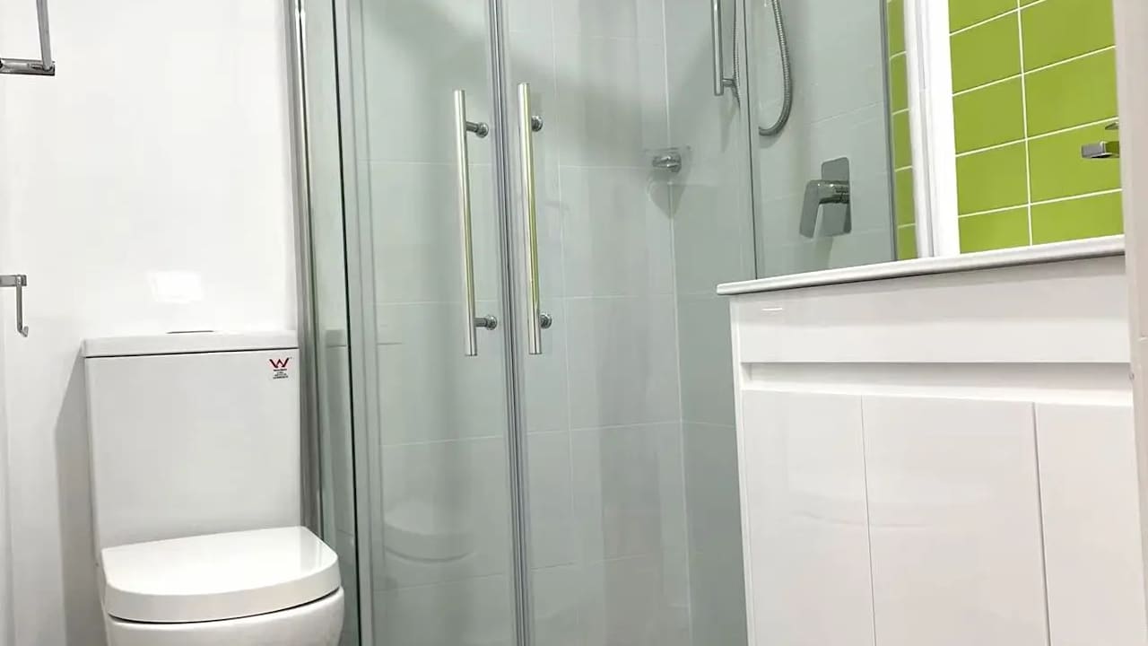 Furnished room studio flat for rent