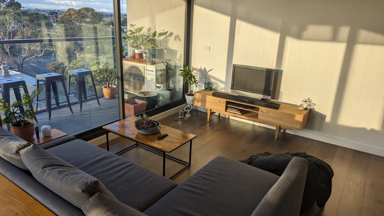 Furnished room in a flatshare