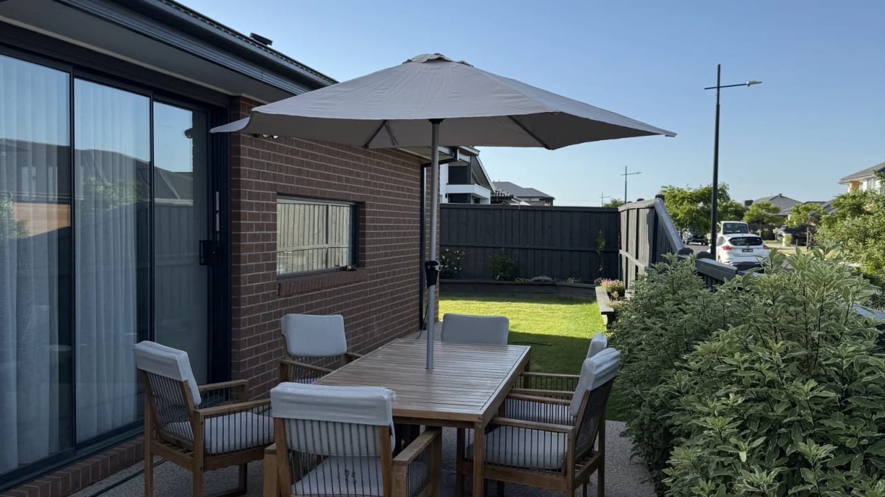 Room in a share house