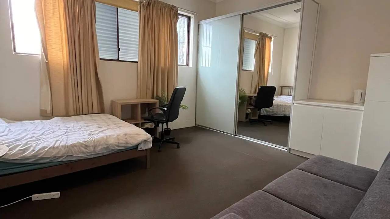 Furnished room in a share house