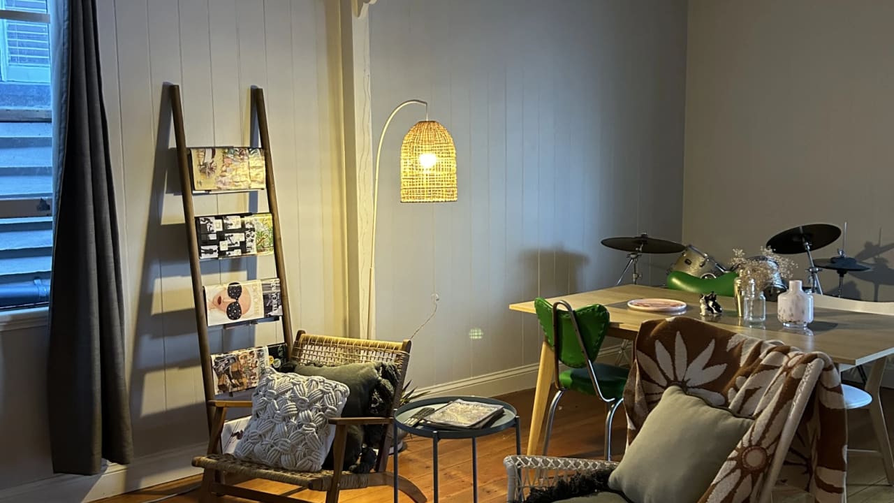 Room in a share house