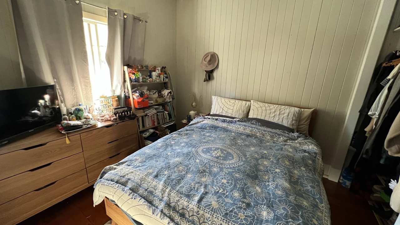 Unfurnished room in a share house