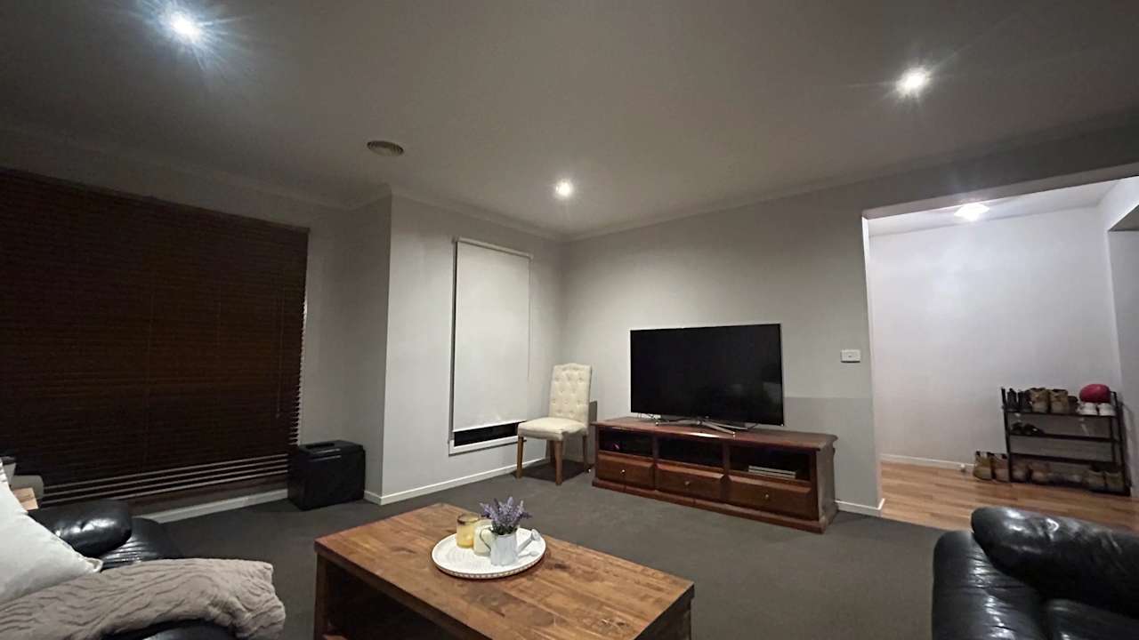 Unfurnished room in a share house