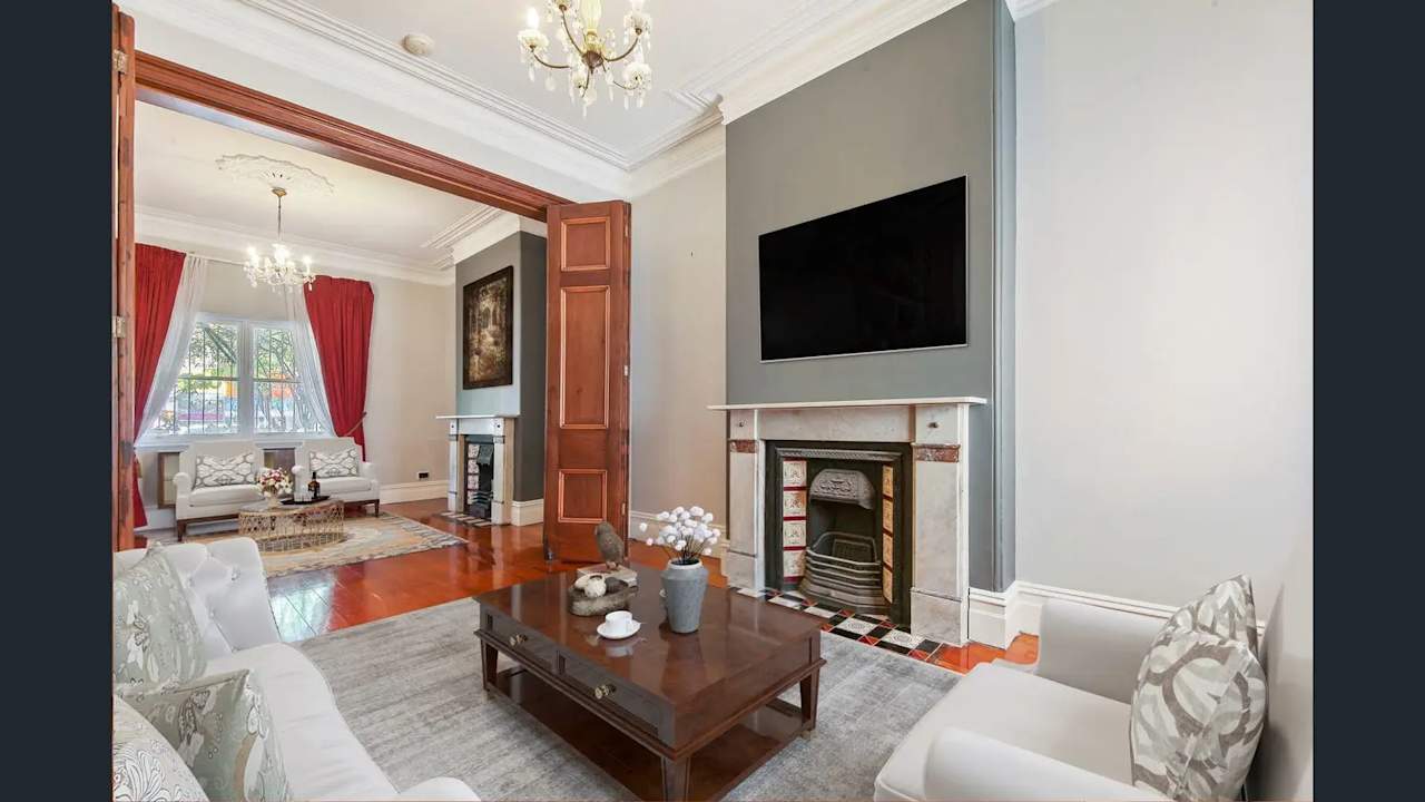 Room in a share house