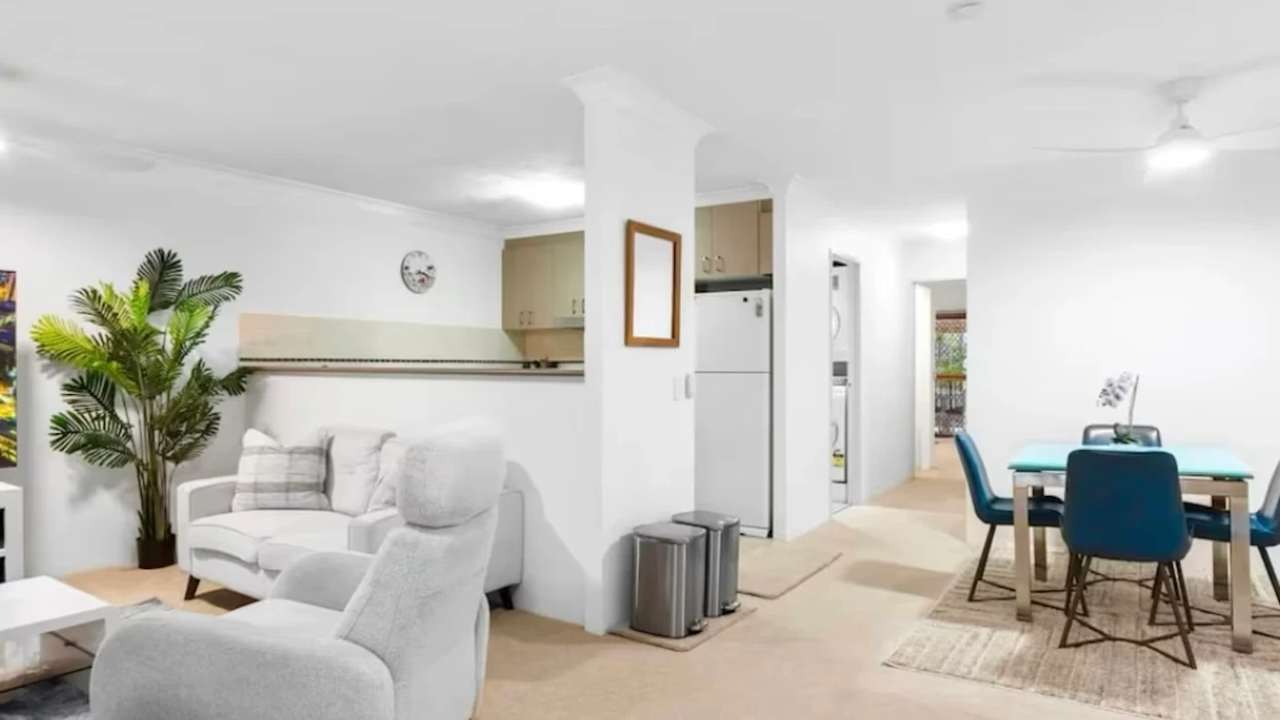 Whole property with 2 rooms for rent