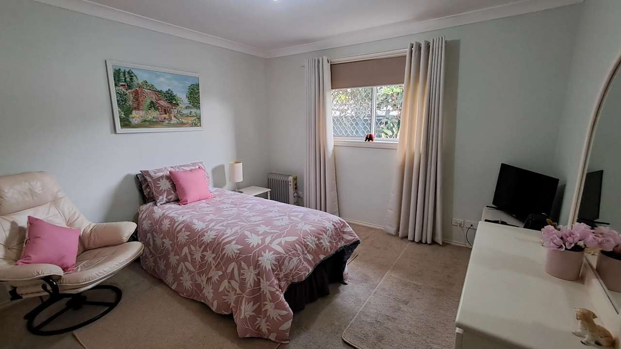Furnished room with own bathroom
