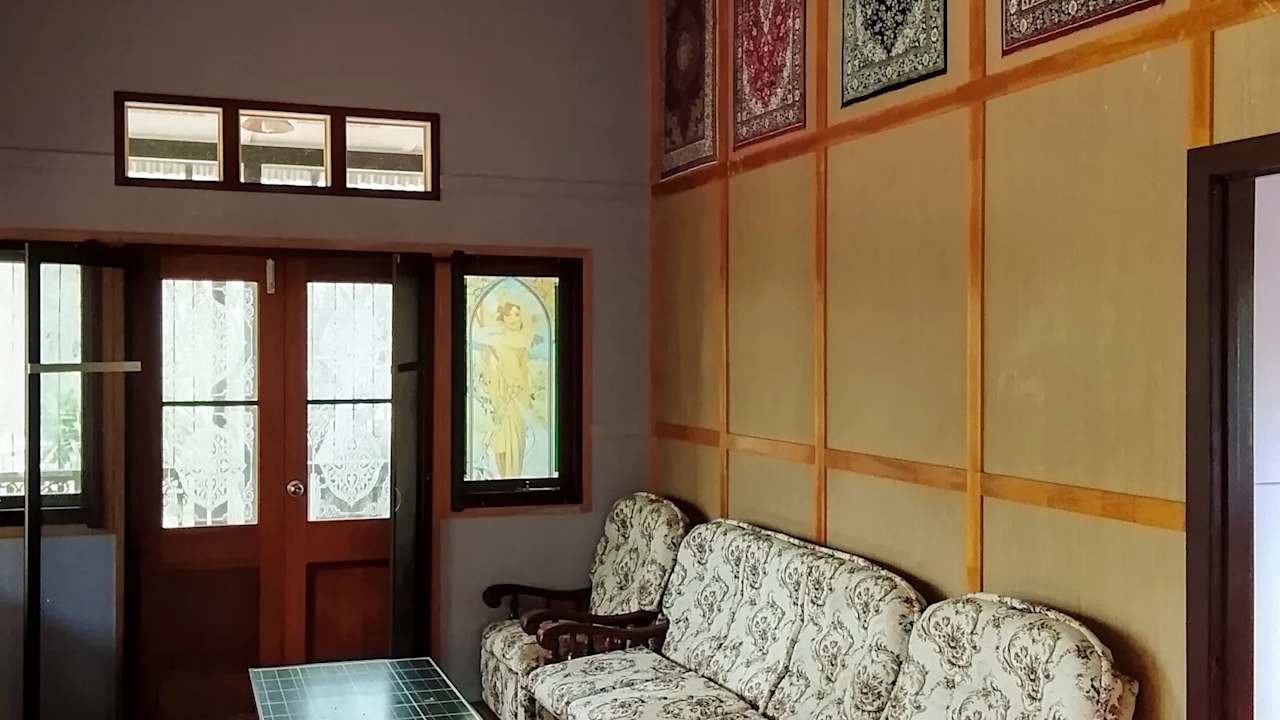 Furnished room with own bathroom