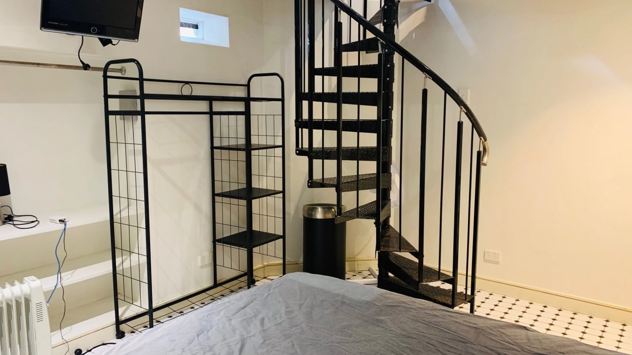 Furnished room studio flat for rent
