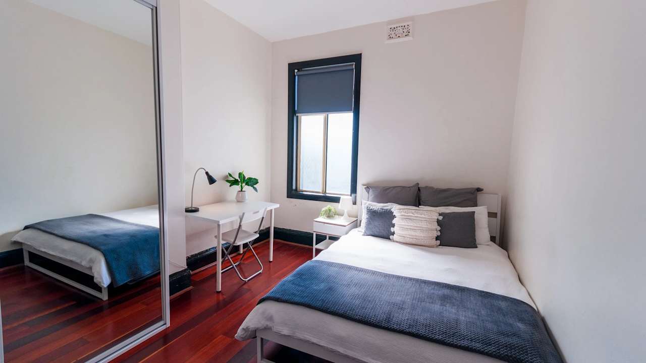 Furnished room in a share house