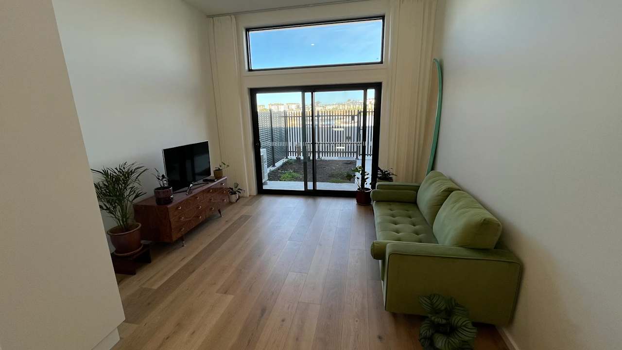 Unfurnished room with own bathroom