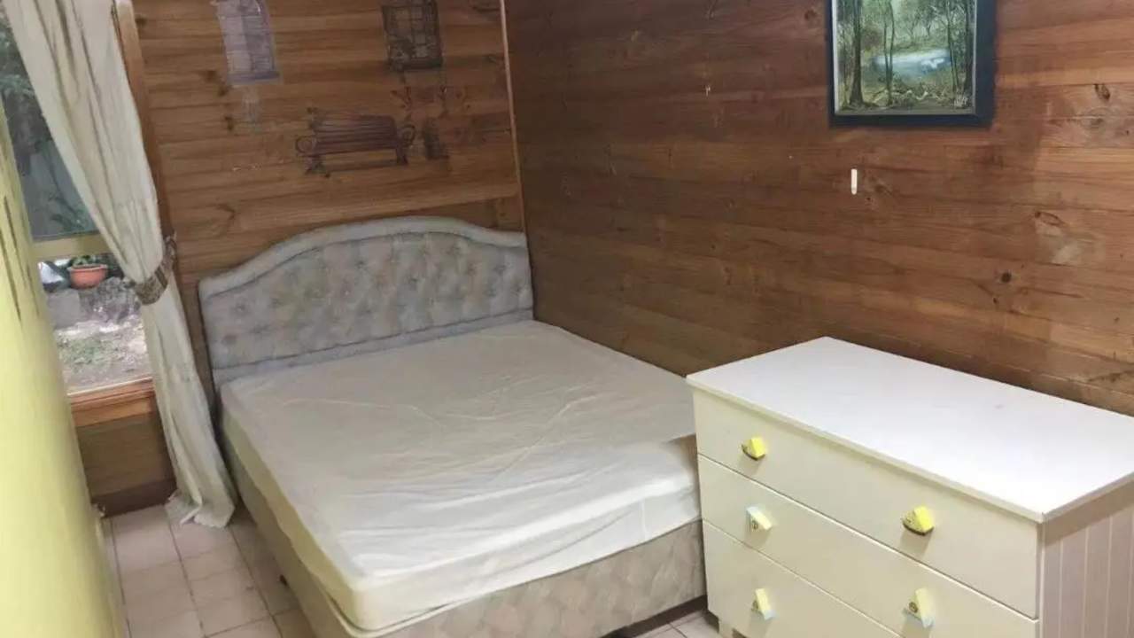 Furnished room granny flat for rent