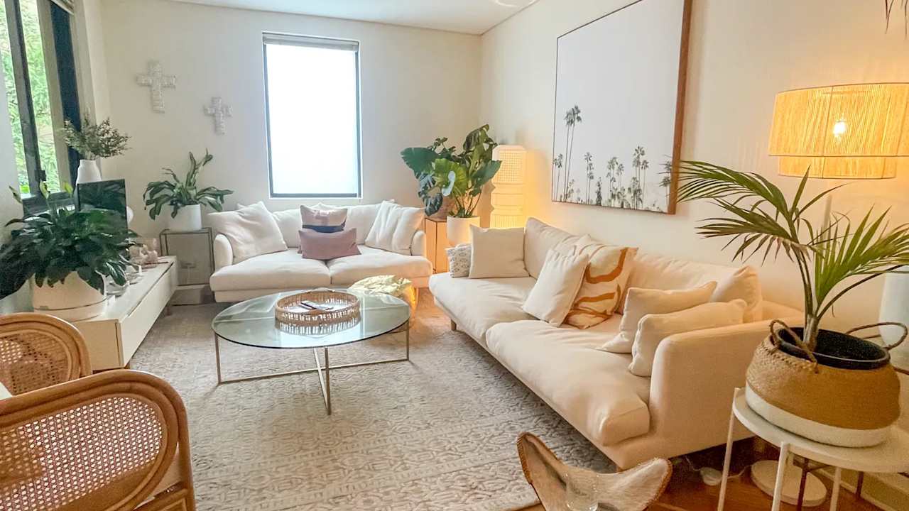 Furnished room with own bathroom